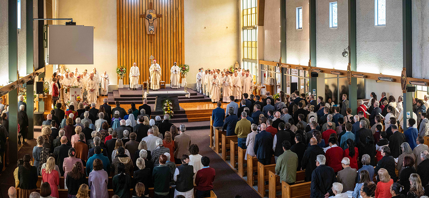 Archbishop Paul Martin SM installed as new Archbishop of Wellington ...