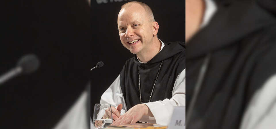 Dust Called to Glory