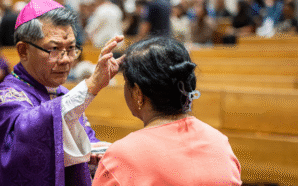 Bishop Vincent distributes ashes to parishioners on Ash Wednesday at St Patrick’s Cathedral, Parramatta. Image: Alphonsus Fok/Diocese of Parramatta.