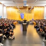 Over 1300 young people walk as one during overnight pilgrimage for Good Friday   