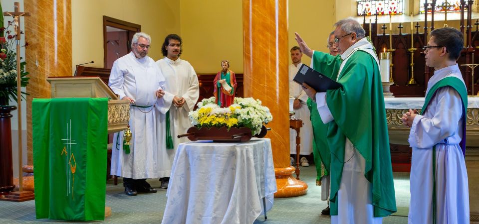 Hundreds celebrate feast day at St Matthew’s Windsor Parish